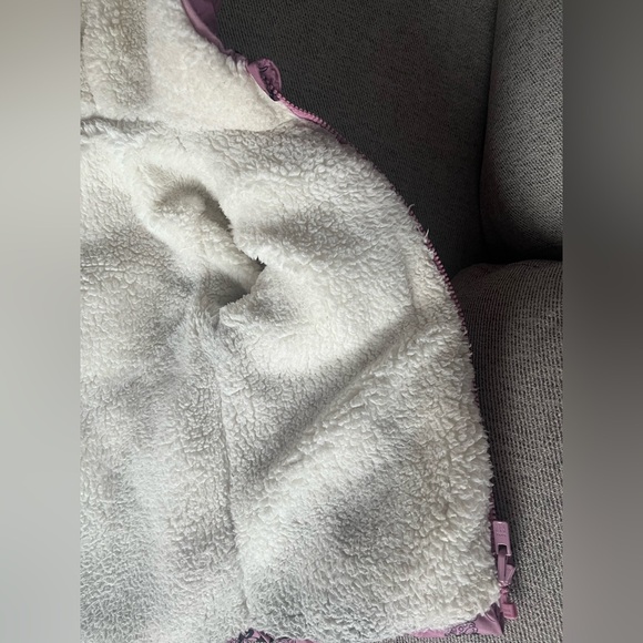 Snow pants and coat - Picture 5 of 11